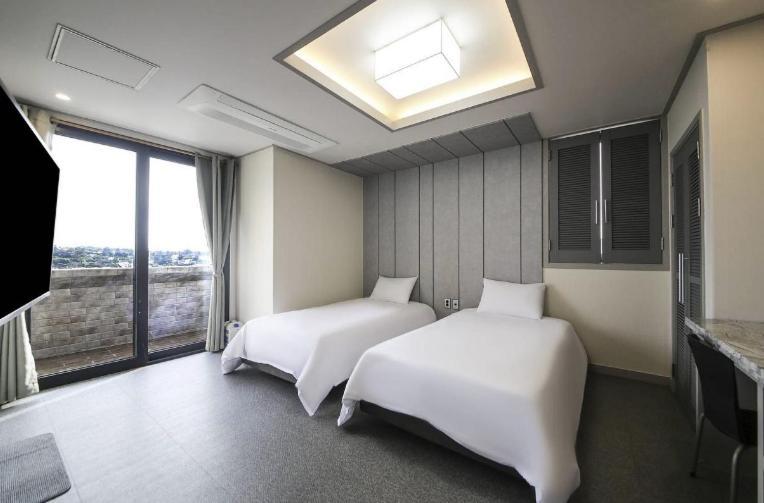 Hotel Haru Seogwipo Exteriör bild