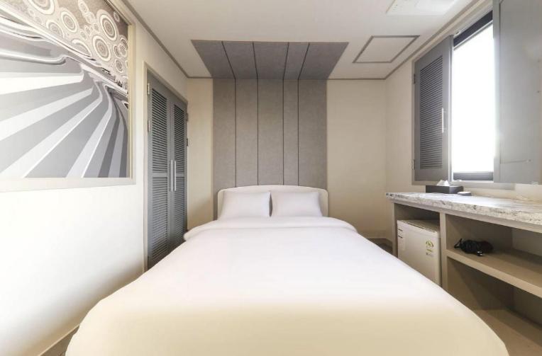 Hotel Haru Seogwipo Exteriör bild